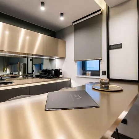 Deluxe Curiera * Malinska